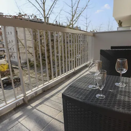 Apartment Azur Bleu 4 Etoiles Centre-ville Et Lumineux *
